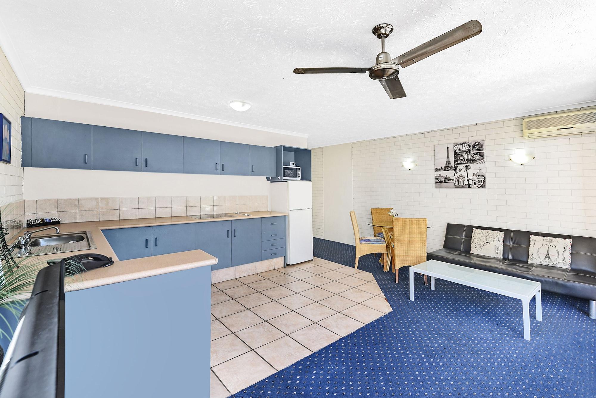 Broadbeach Travel Inn Apartments Gold Coast Bagian luar foto