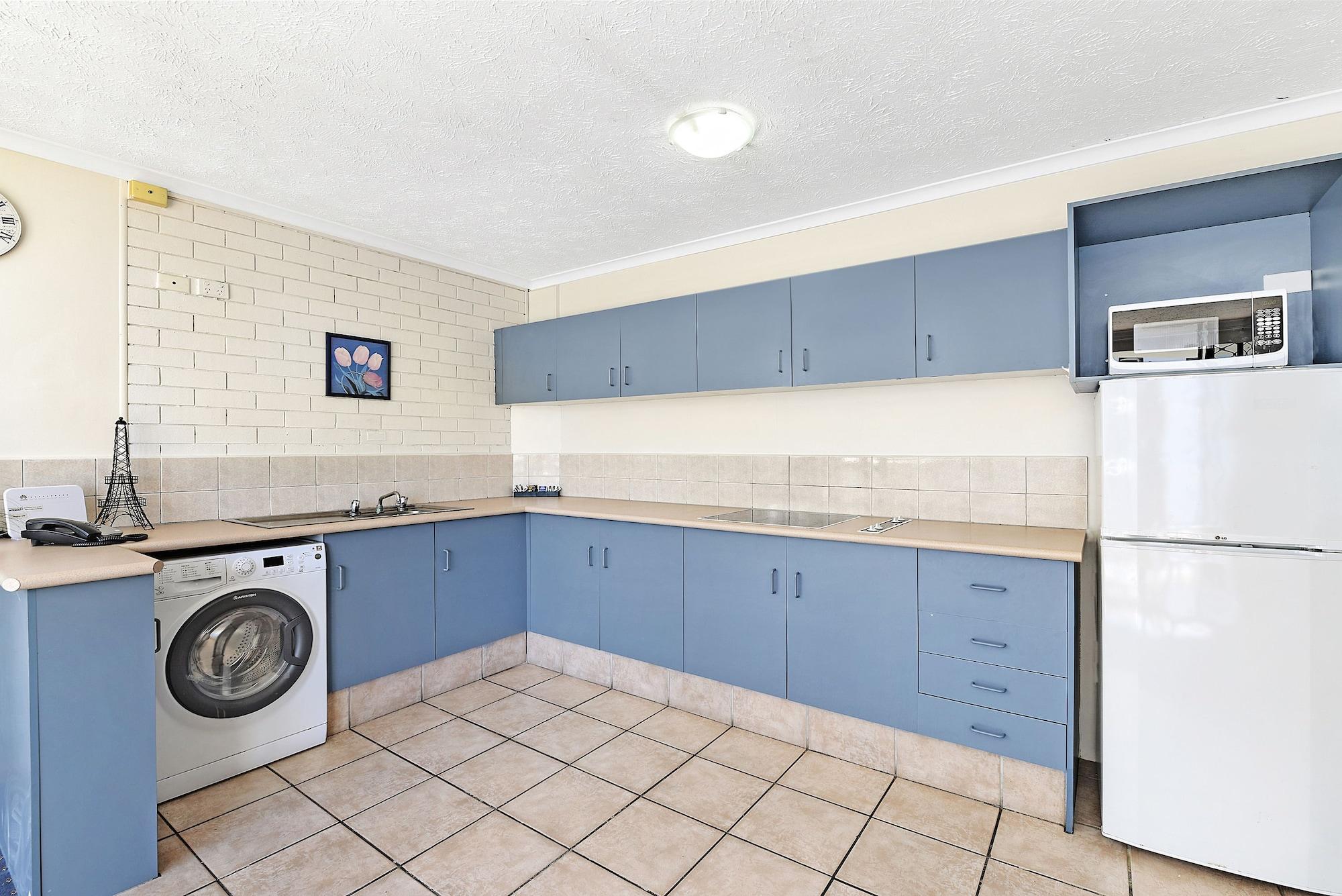 Broadbeach Travel Inn Apartments Gold Coast Bagian luar foto