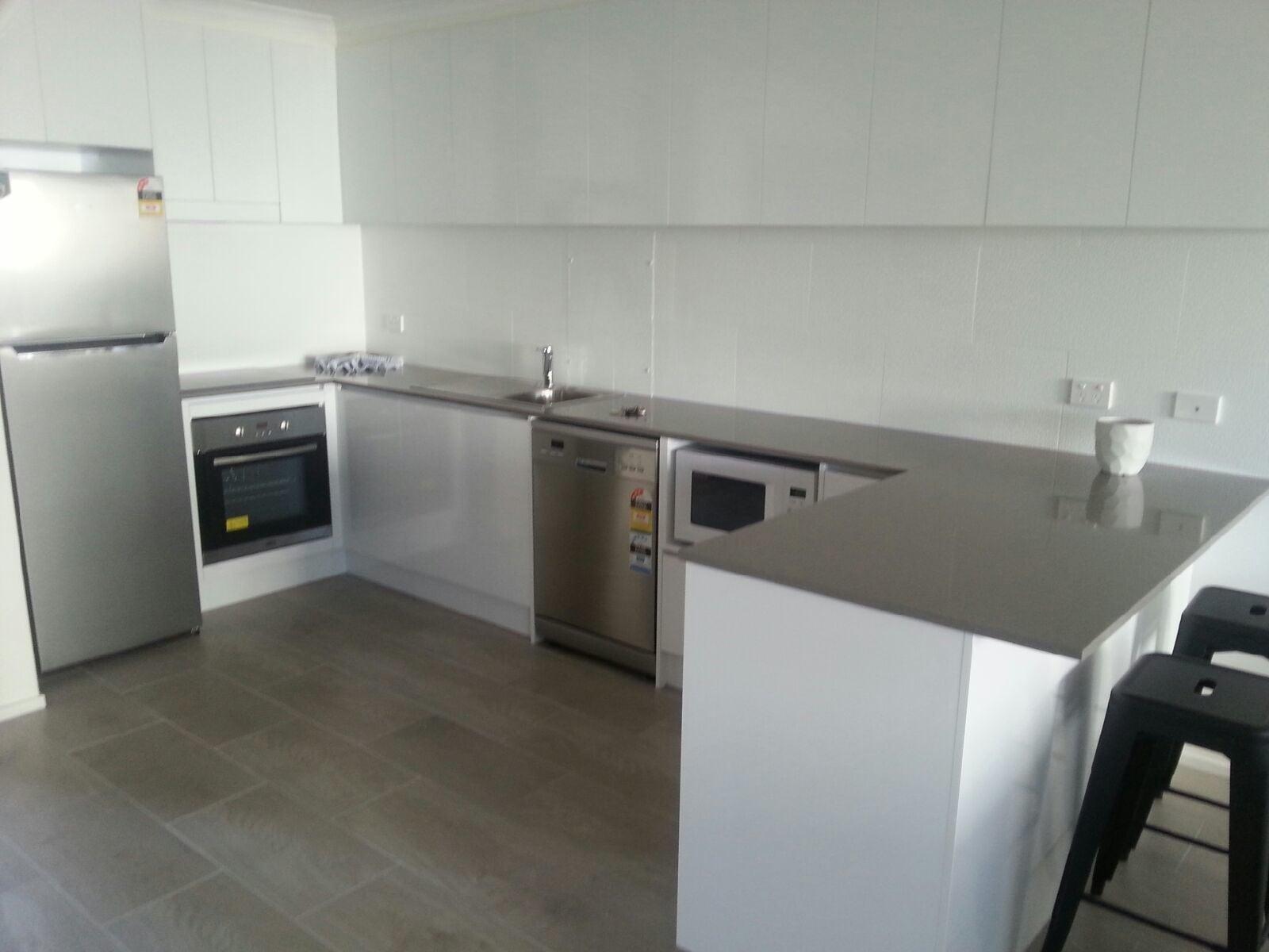 Broadbeach Travel Inn Apartments Gold Coast Bagian luar foto