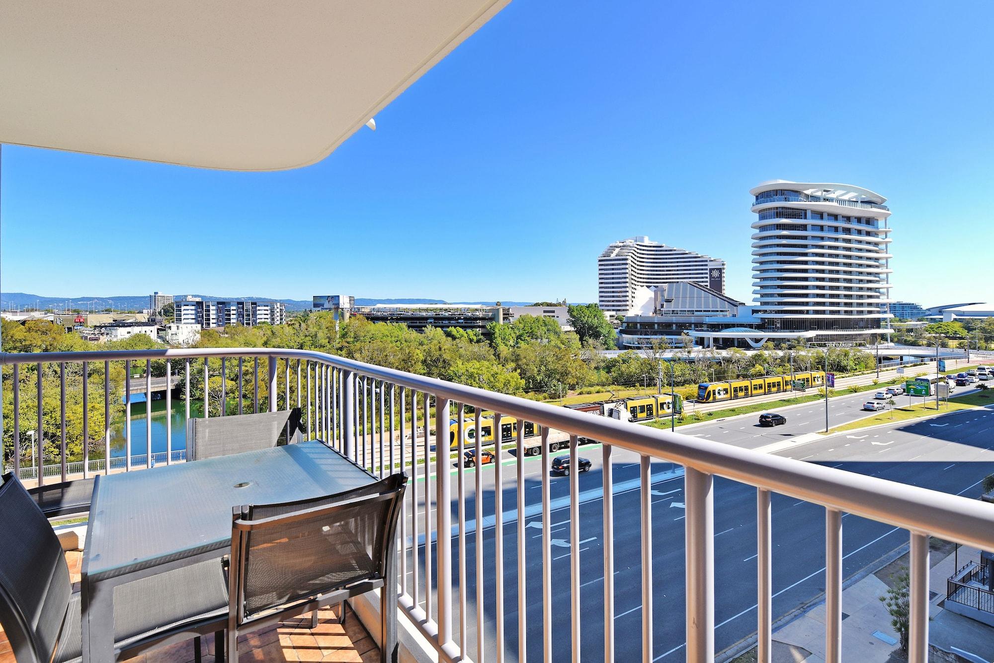 Broadbeach Travel Inn Apartments Gold Coast Bagian luar foto