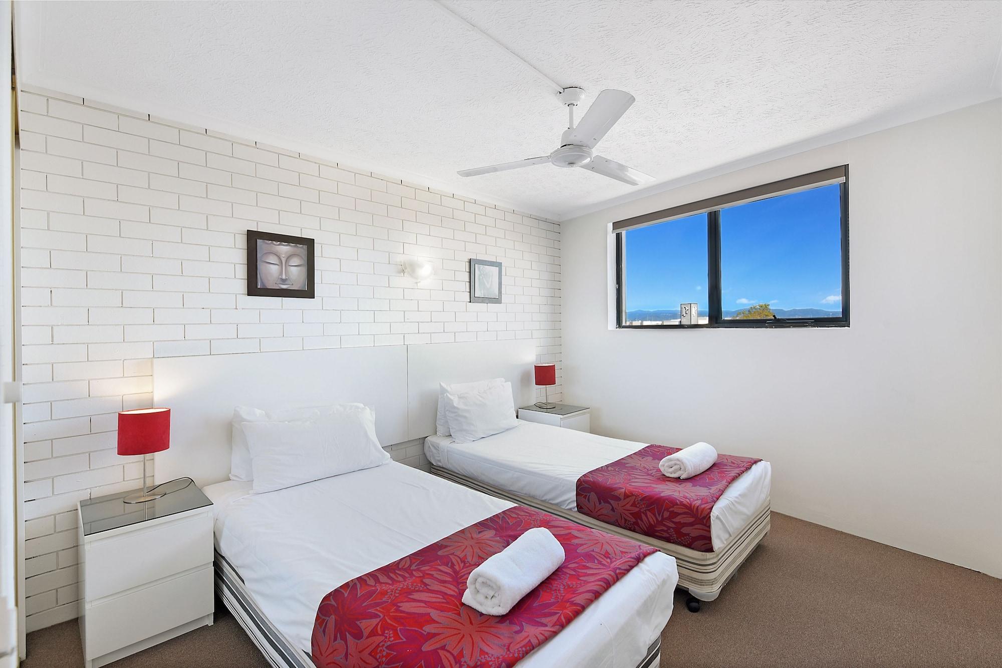 Broadbeach Travel Inn Apartments Gold Coast Bagian luar foto