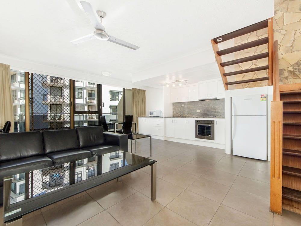 Broadbeach Travel Inn Apartments Gold Coast Bagian luar foto