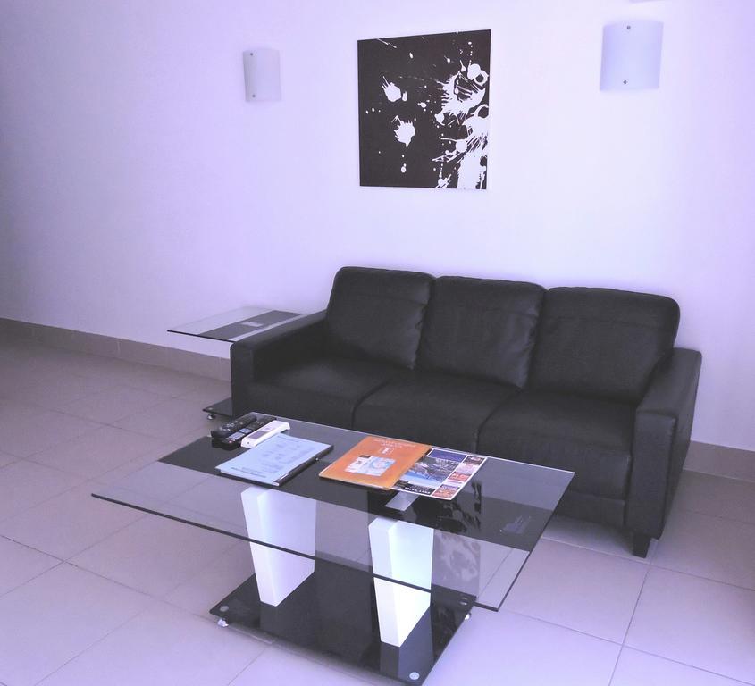 Broadbeach Travel Inn Apartments Gold Coast Bagian luar foto