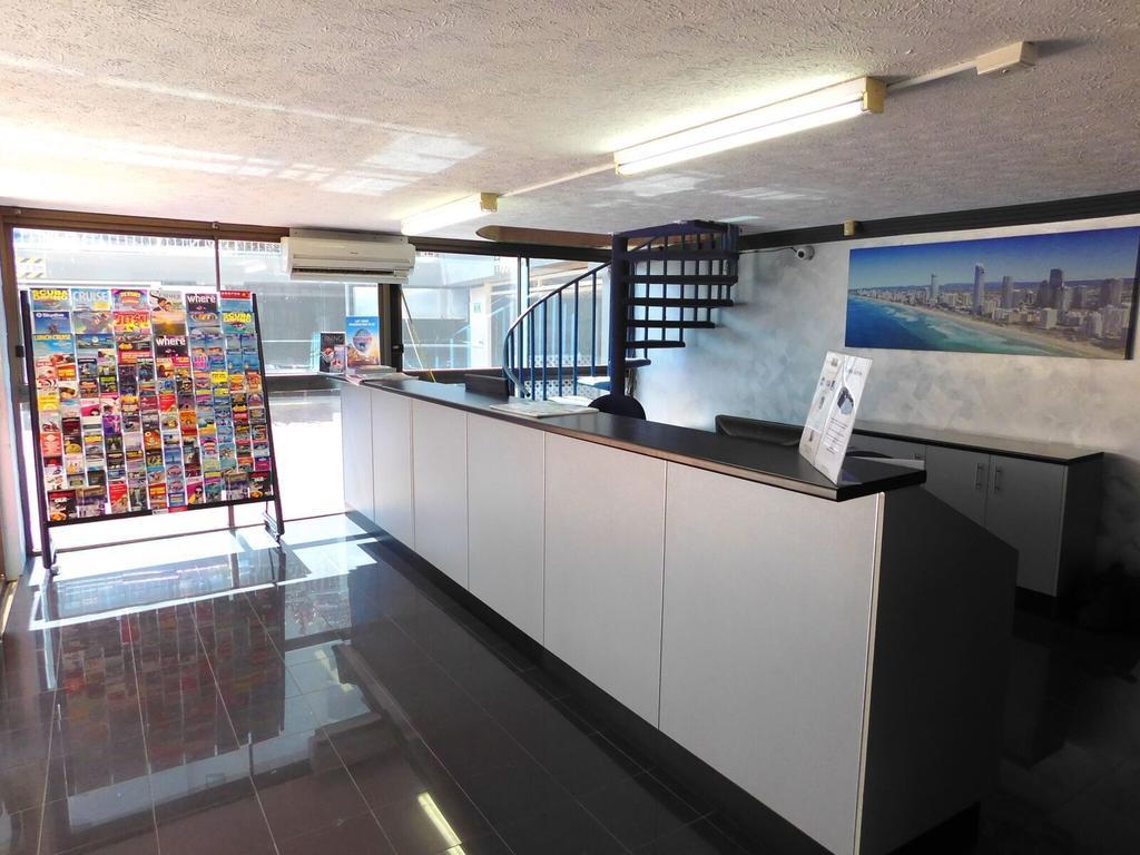 Broadbeach Travel Inn Apartments Gold Coast Bagian luar foto