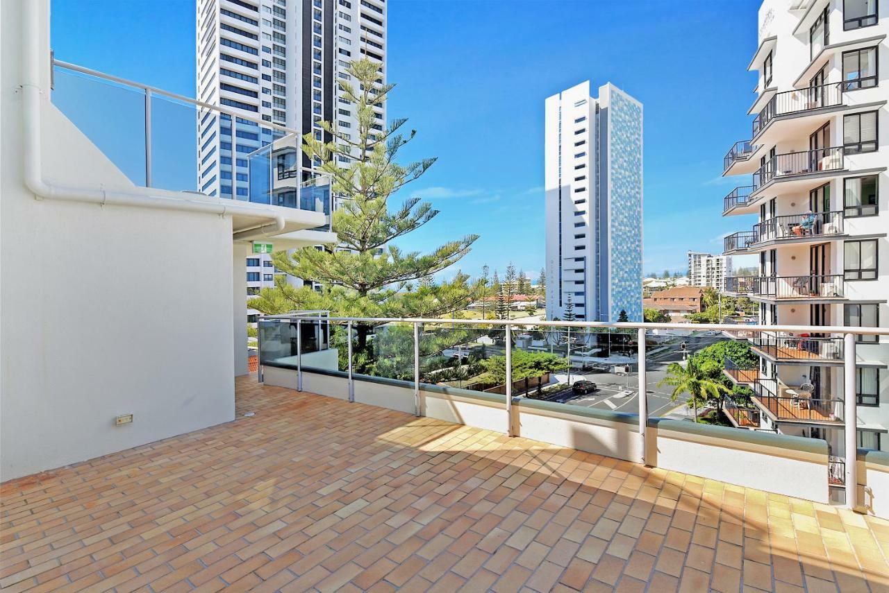Broadbeach Travel Inn Apartments Gold Coast Bagian luar foto
